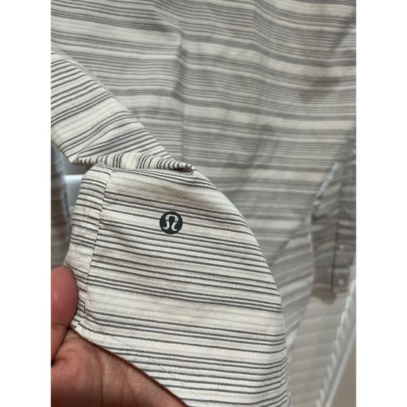 Lululemon Long Sleeve Button Up Shirt - Size L - Picture 4 of 4